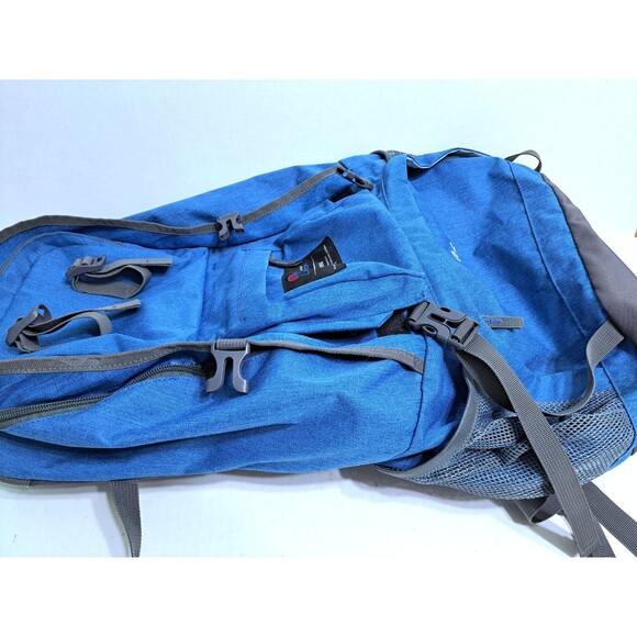 Hiking Backpack 40L Mountaintop Outdoor Adventure Traveling Blue w Rain Cover - Picture 8 of 13